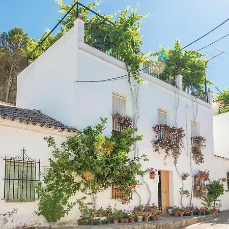 Holiday home Two-bedroom Stunning In El Gastor